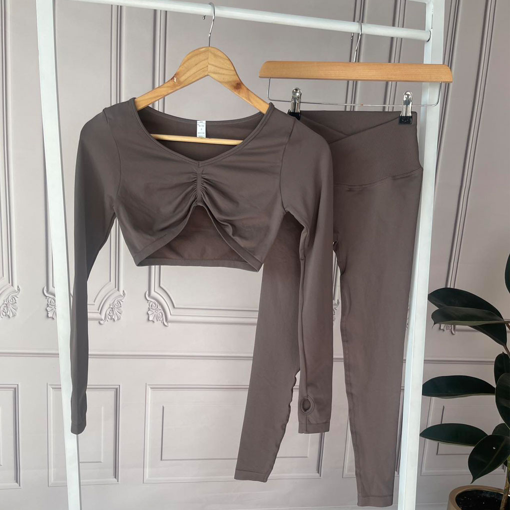 کراپ و لگ آستین بلند قهوه ای