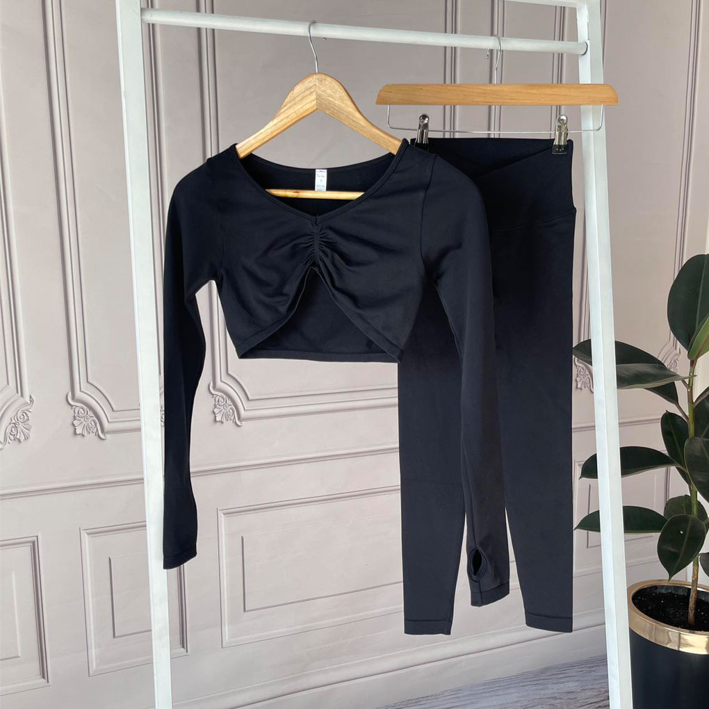 نیمتنه و لگ آستین بلند مشکی