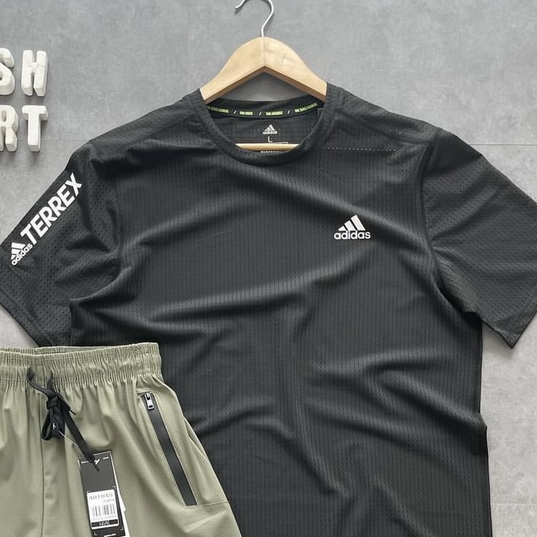  تی شرت سوزنی مشکی