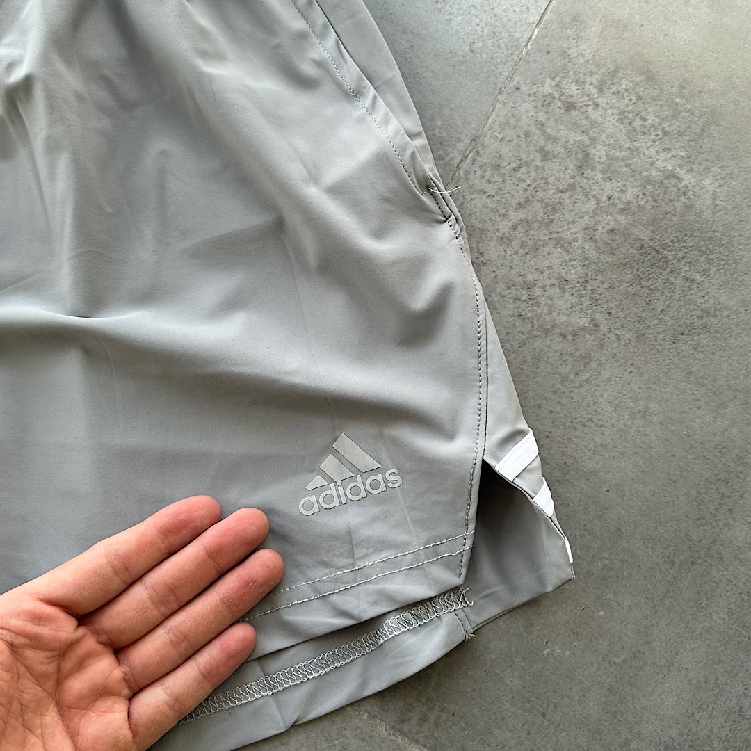 لوگو شلوارک 8042 آدیداس 