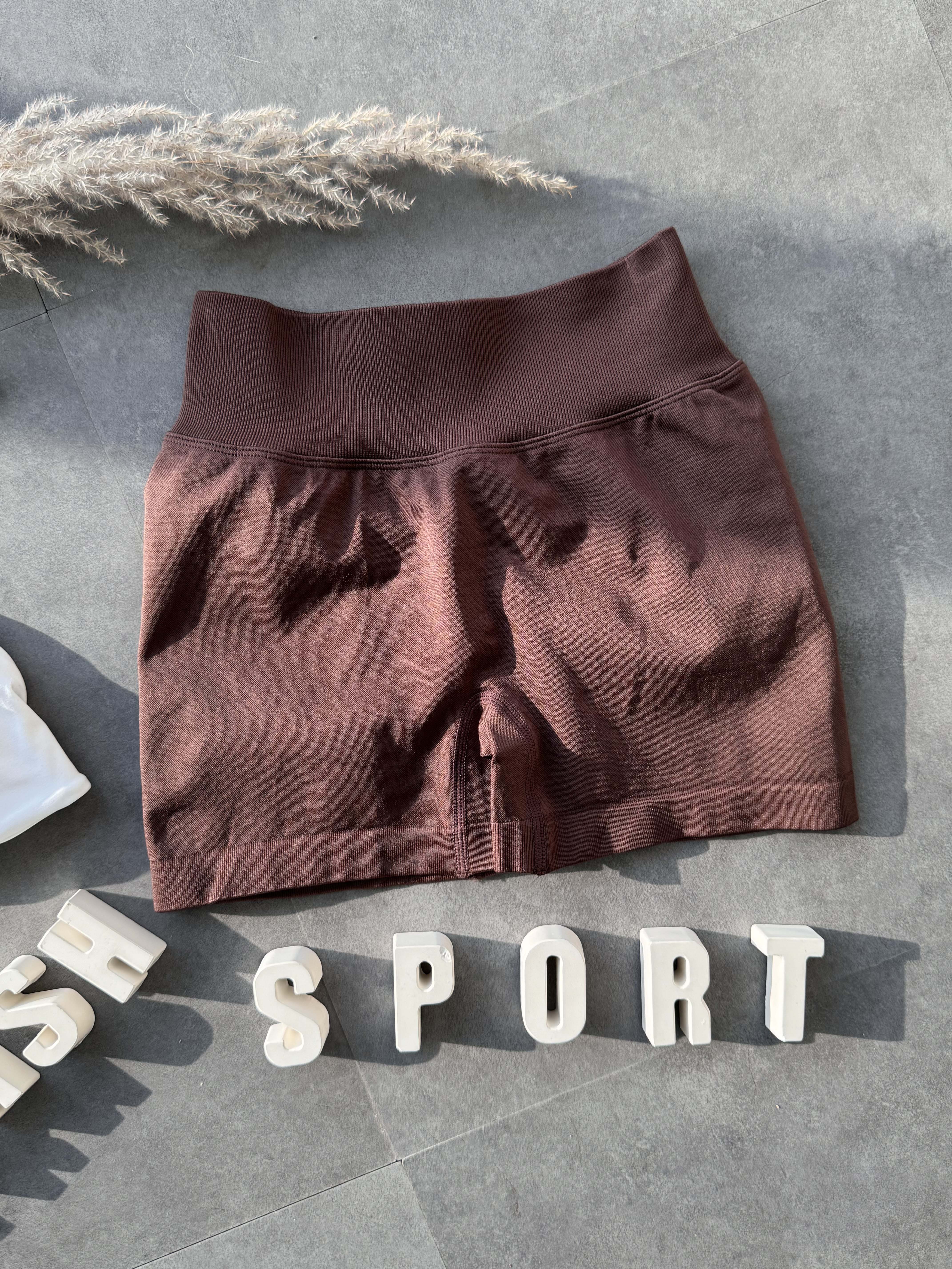 بایکر کوتاه قهوه ای