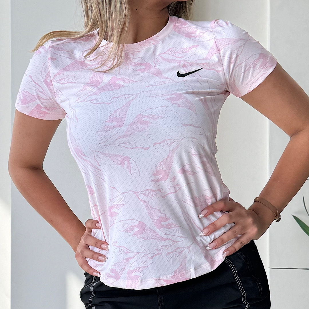 تی شرت ورزشی زنانه صورتی