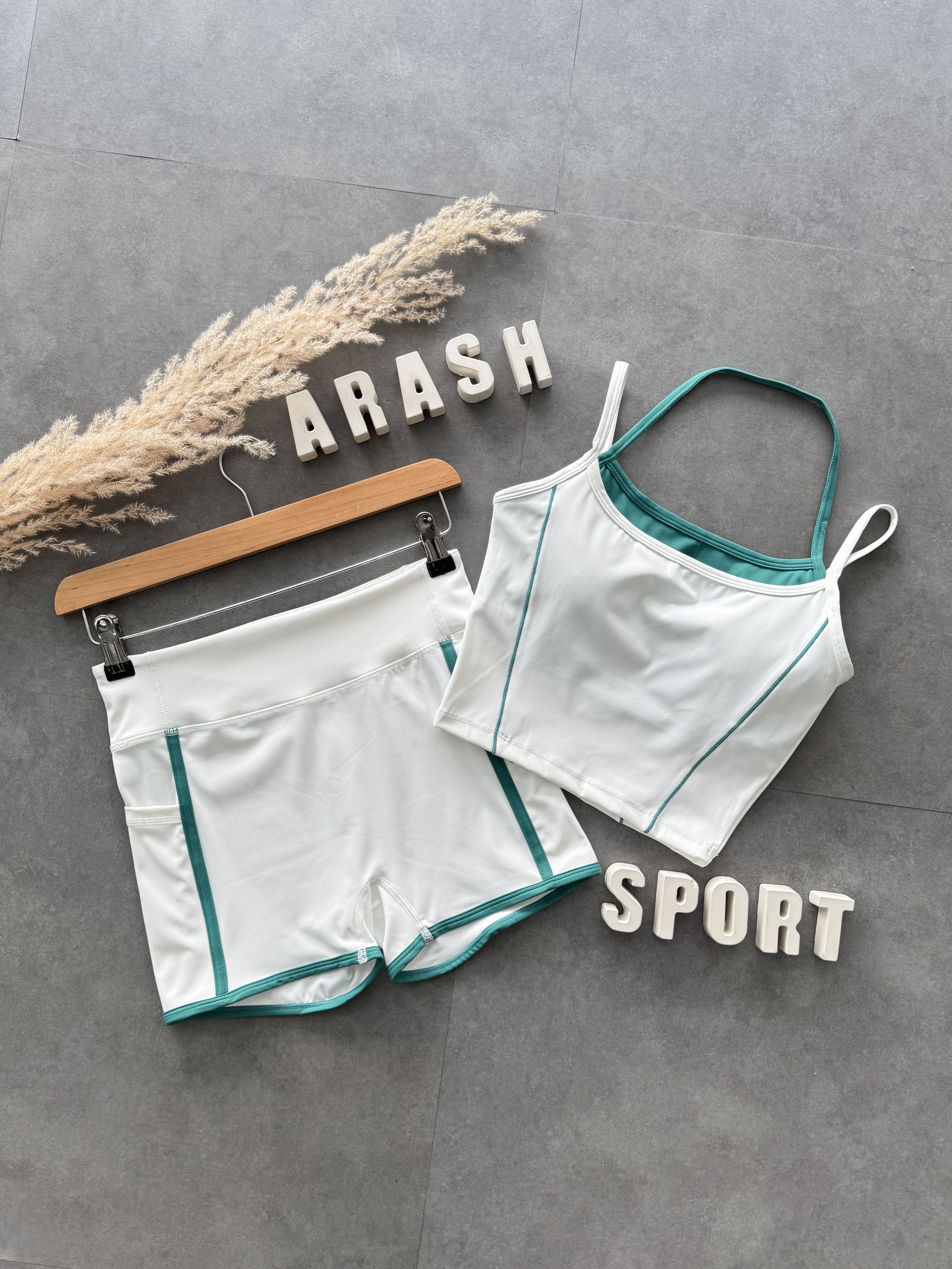 نیم تنه تاپ و شورتک دخترانه باشگاهی