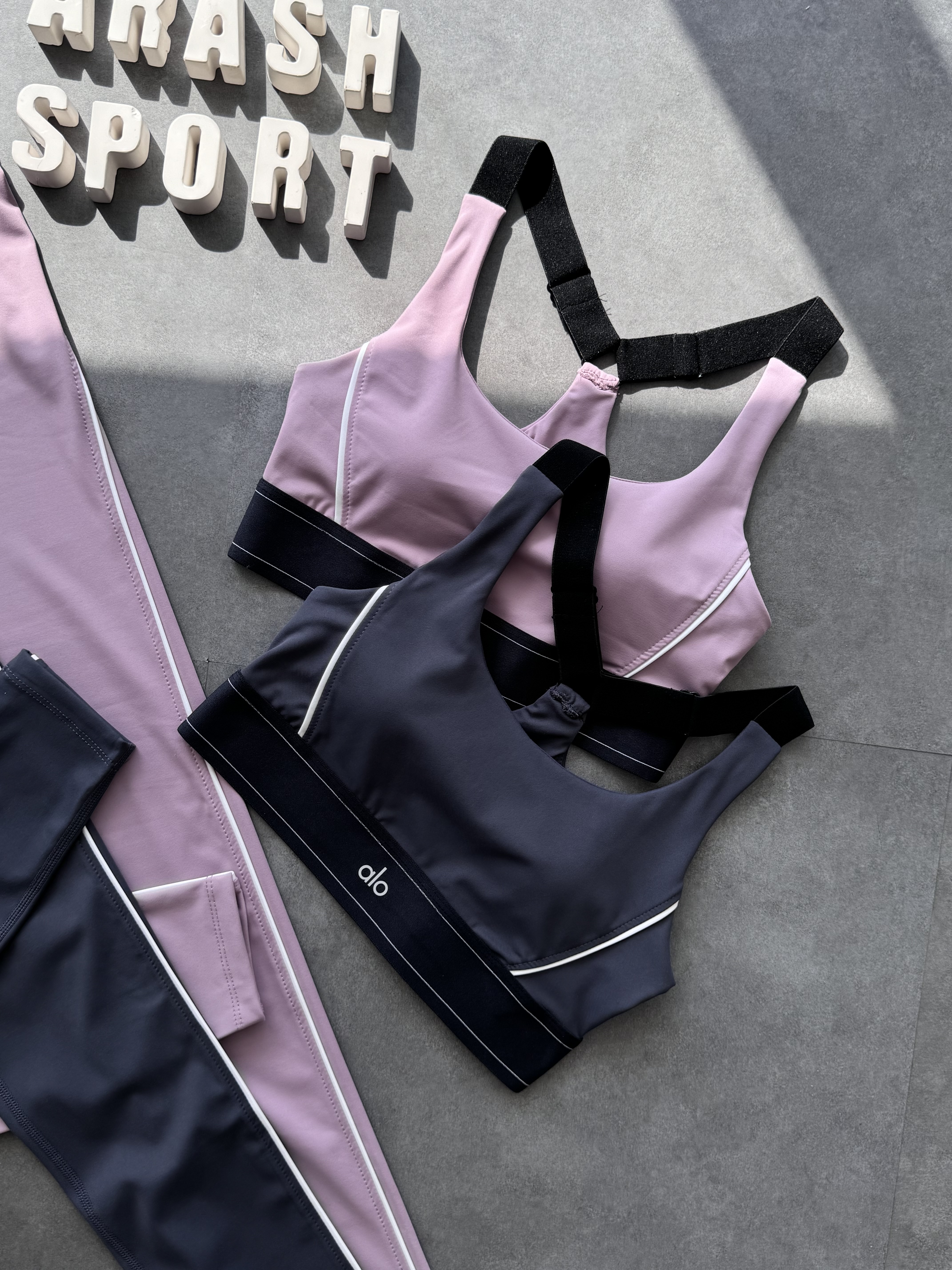 ست نیم تنه و لگ الو یوگا مشکی 