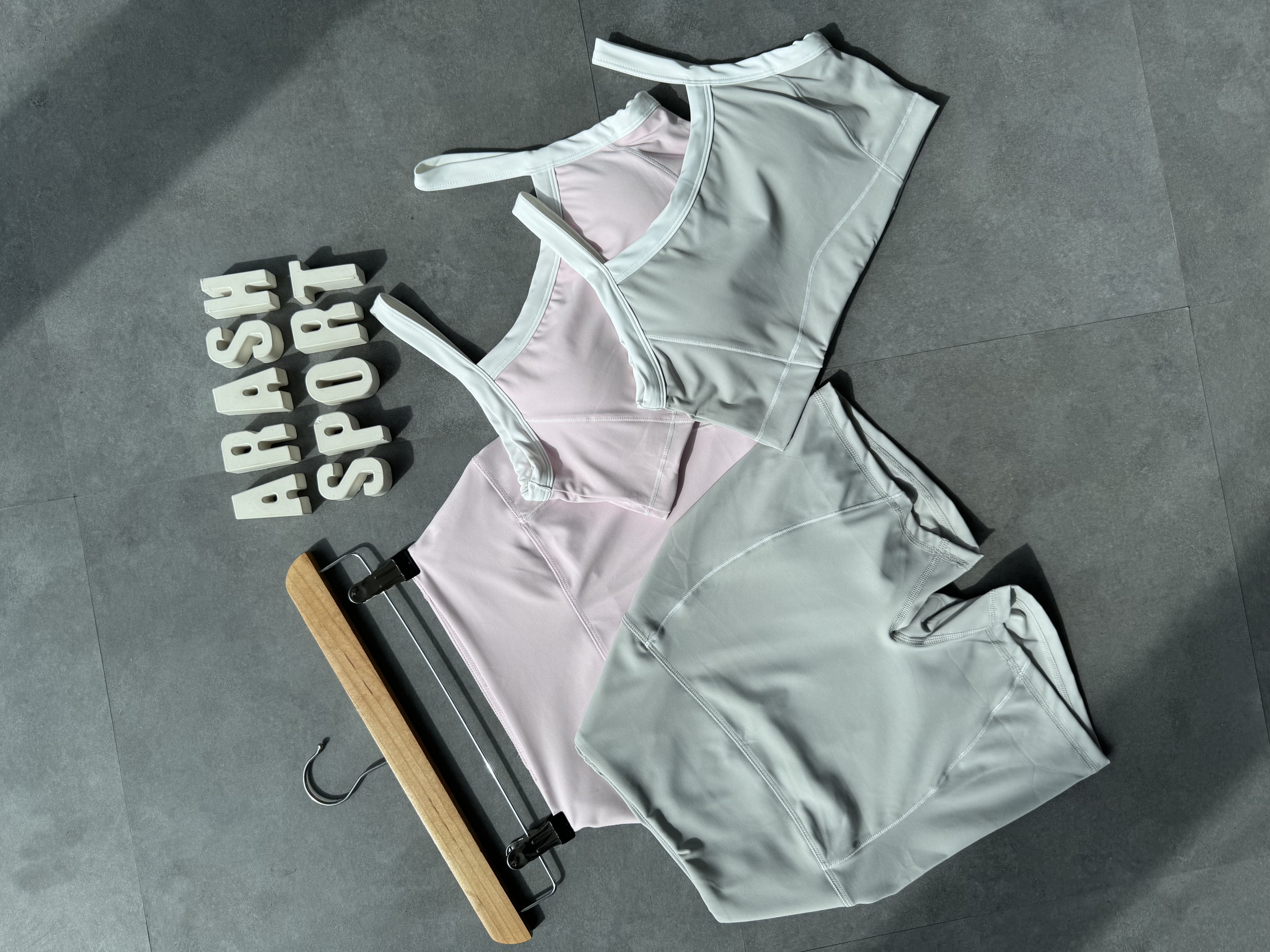 نیم تنه و شورتک باشگاهی زنونه