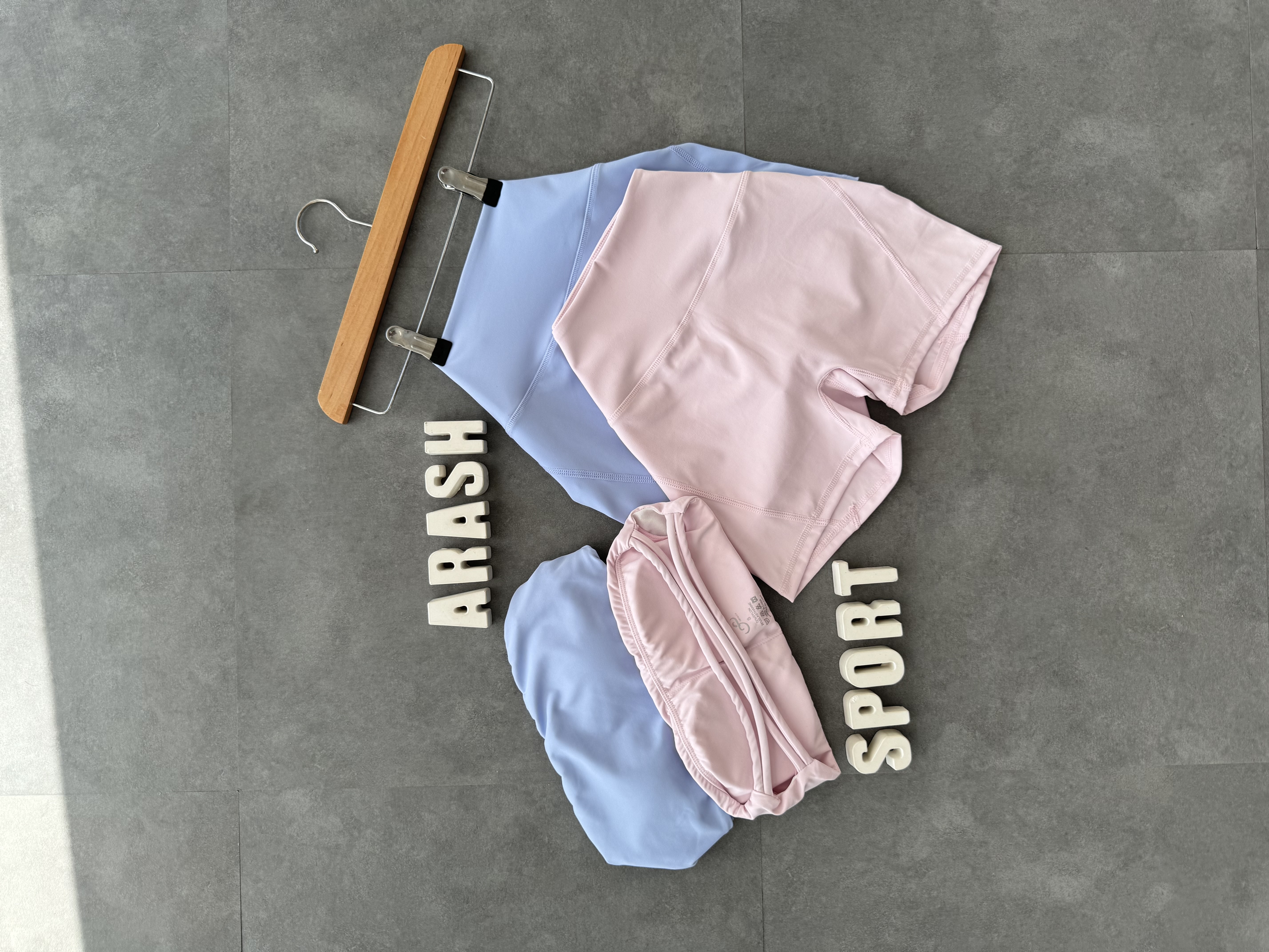 نیم تنه و شورتک دکلته