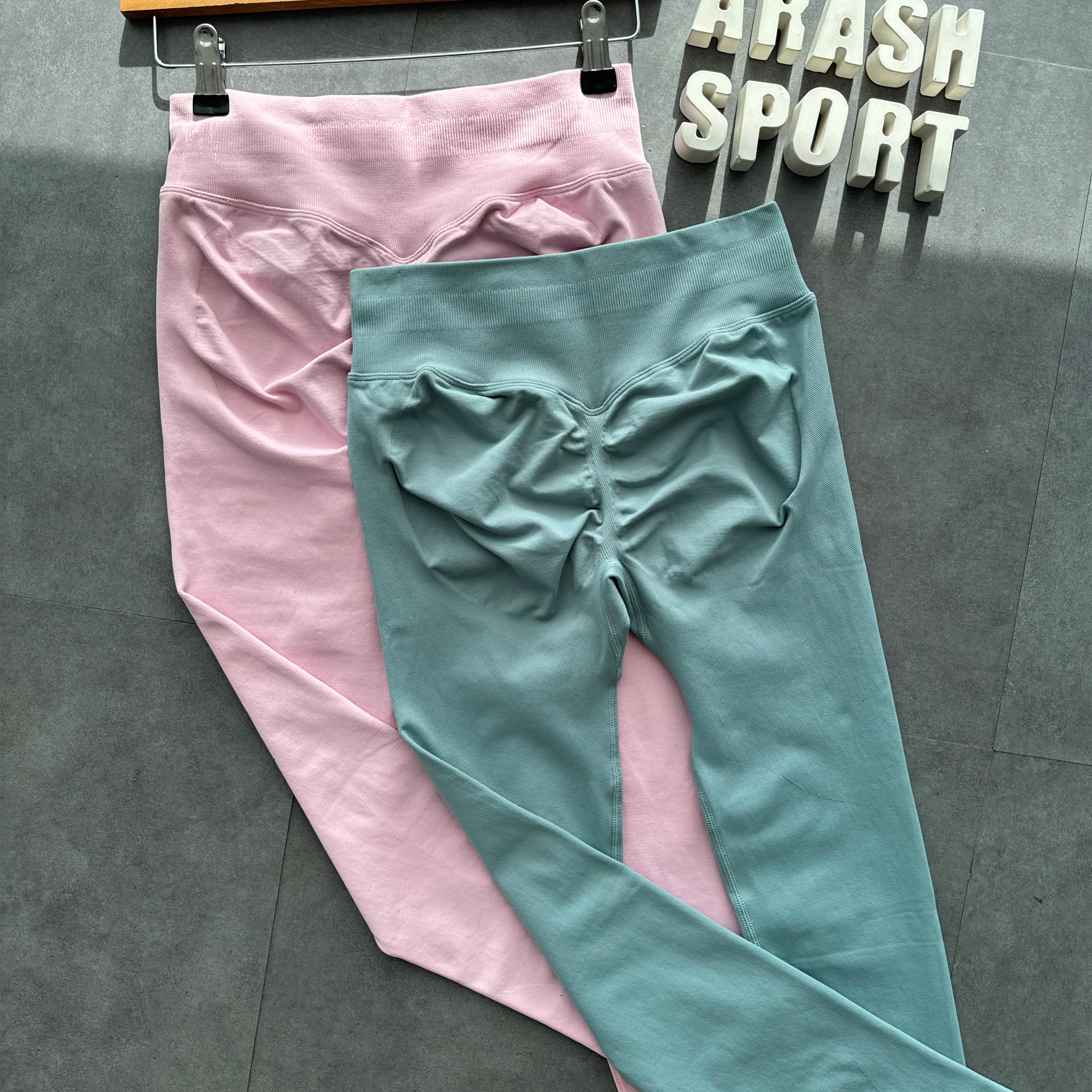 لگ نرم و لطیف صورتی