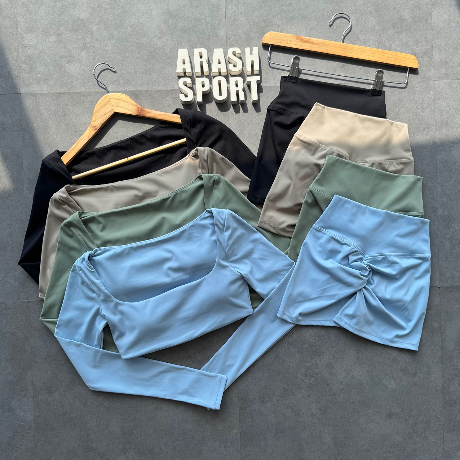 ست کراپ آستین بلند و بایکر 8518