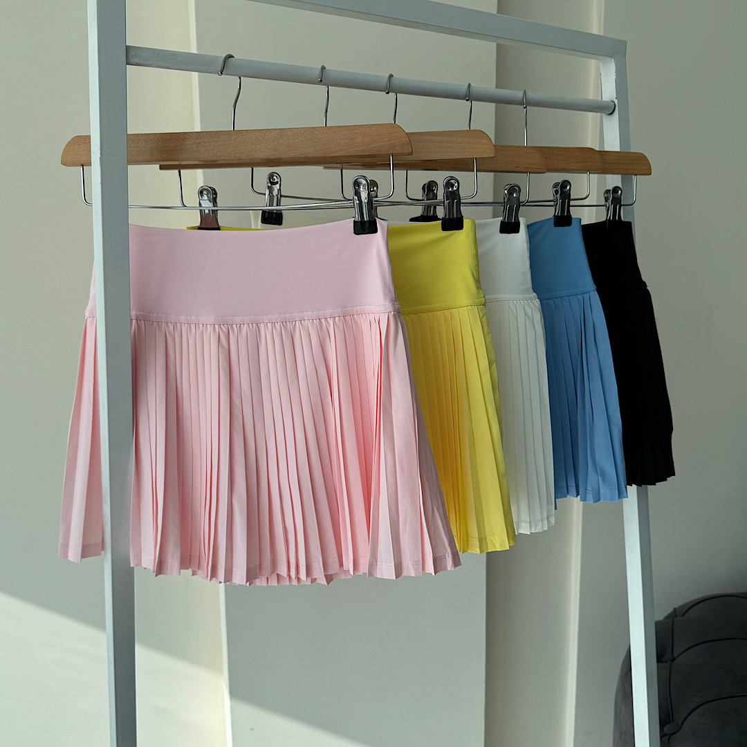 دامن زنانه پلیسه ای 2006