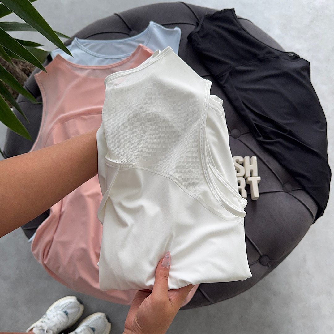 تاپ زنانه پشت توری